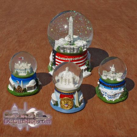 The Washington DC Musical Snow Globe Set