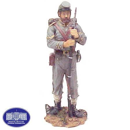 CS SOLDIER W/ BACKPACK LG. RESIN FIGURINE